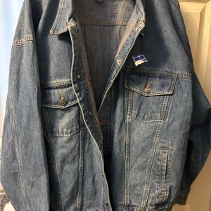 Classic men’s Denim Jacket. New with tags